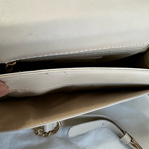 Badgley Mischka Crossbody with Frame & Wool on Cover  Off White NWT - Picture 5 of 8